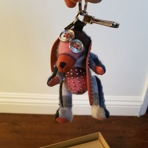 Burberry Sandra The Basset Hound